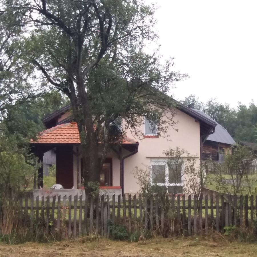 Vitas Kremna Luaran gambar